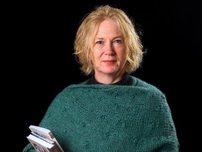 Camilla, bibliotekar og strikkebogsentusiast 